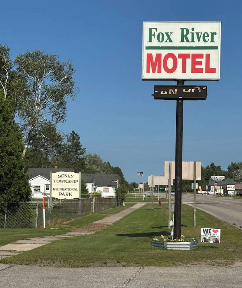 Fox River Motel - From Fox River Motel Web Listing